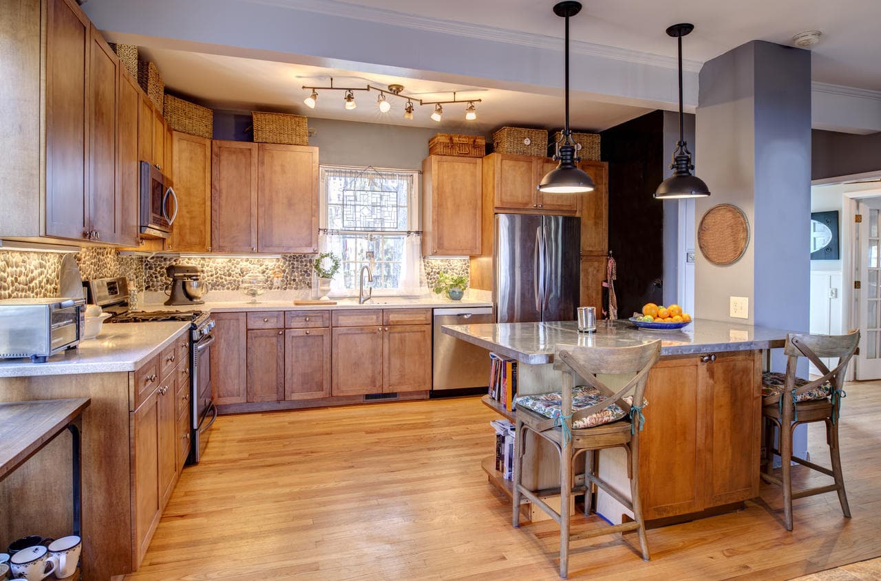 IVORY FANTASY GRANITE PROJECT IN EAST RIVER FOREST