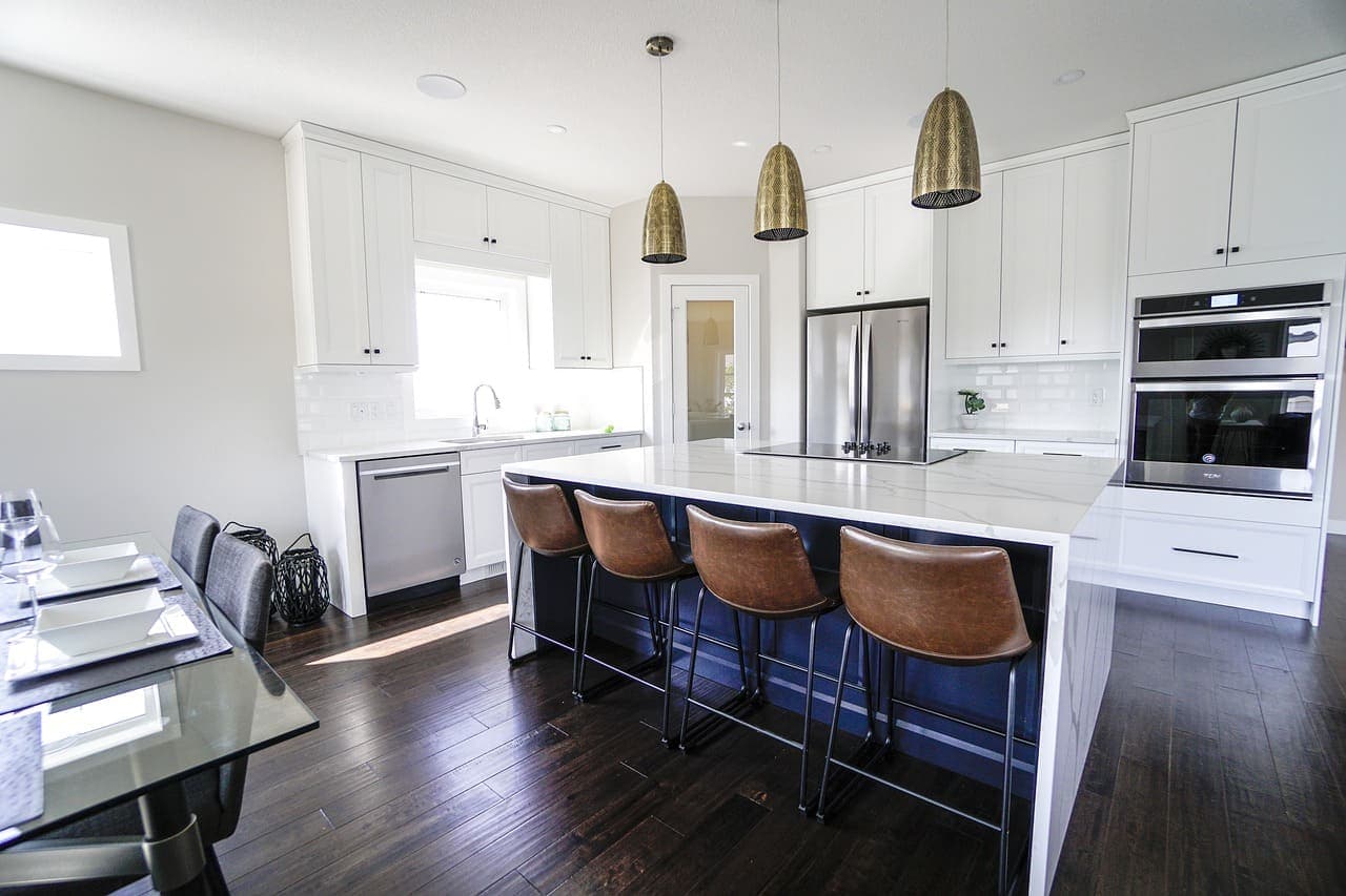 PURE WHITE QUARTZ PROJECT IN SKOKIE image 3